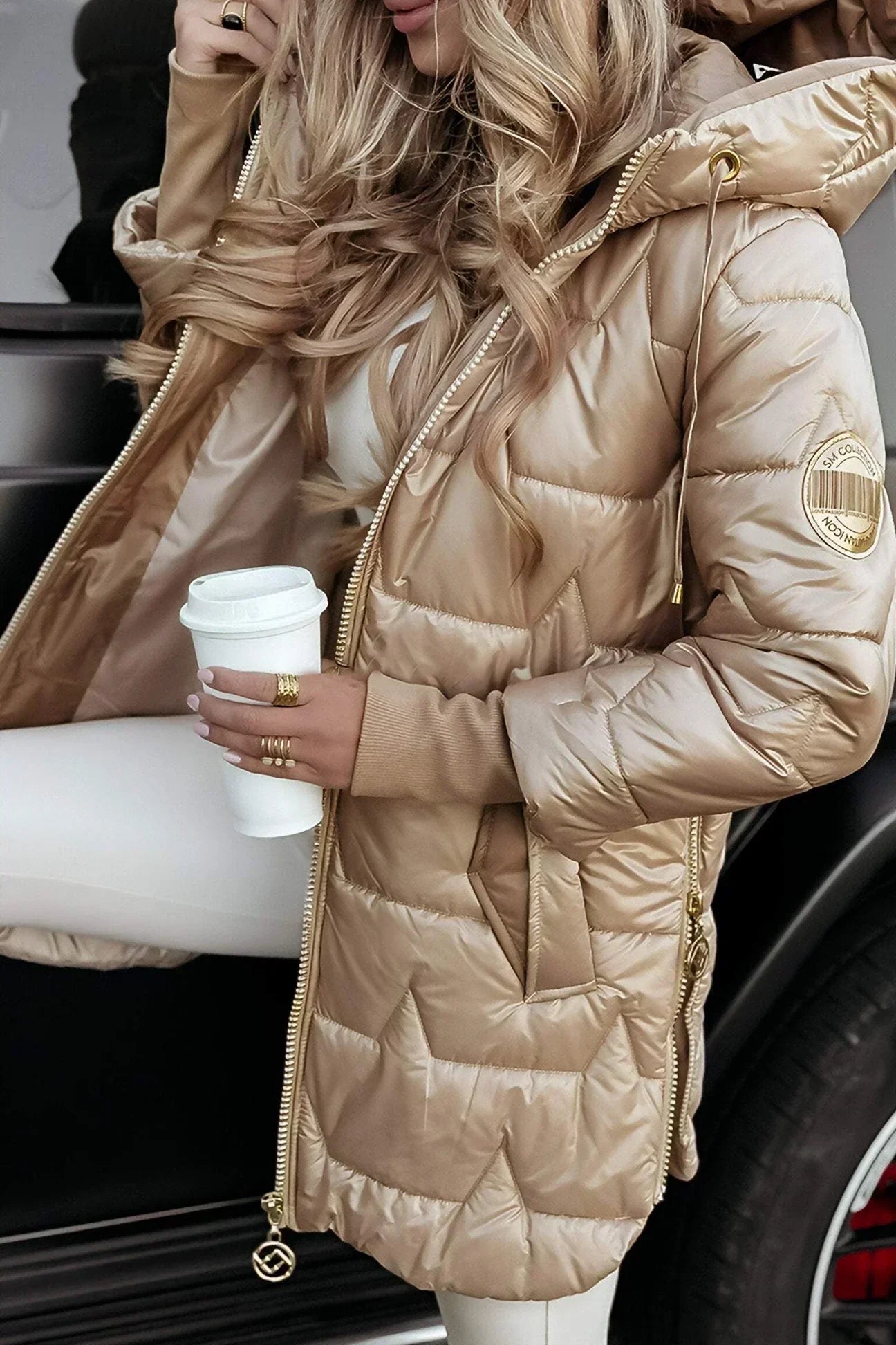 Savrani | Elegante Winterjacke mit Glanzfinish