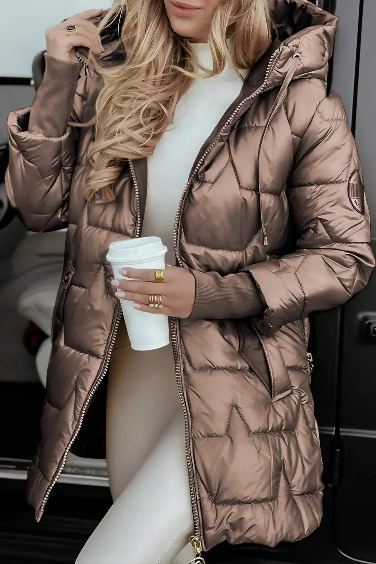 Savrani | Elegante Winterjacke mit Glanzfinish