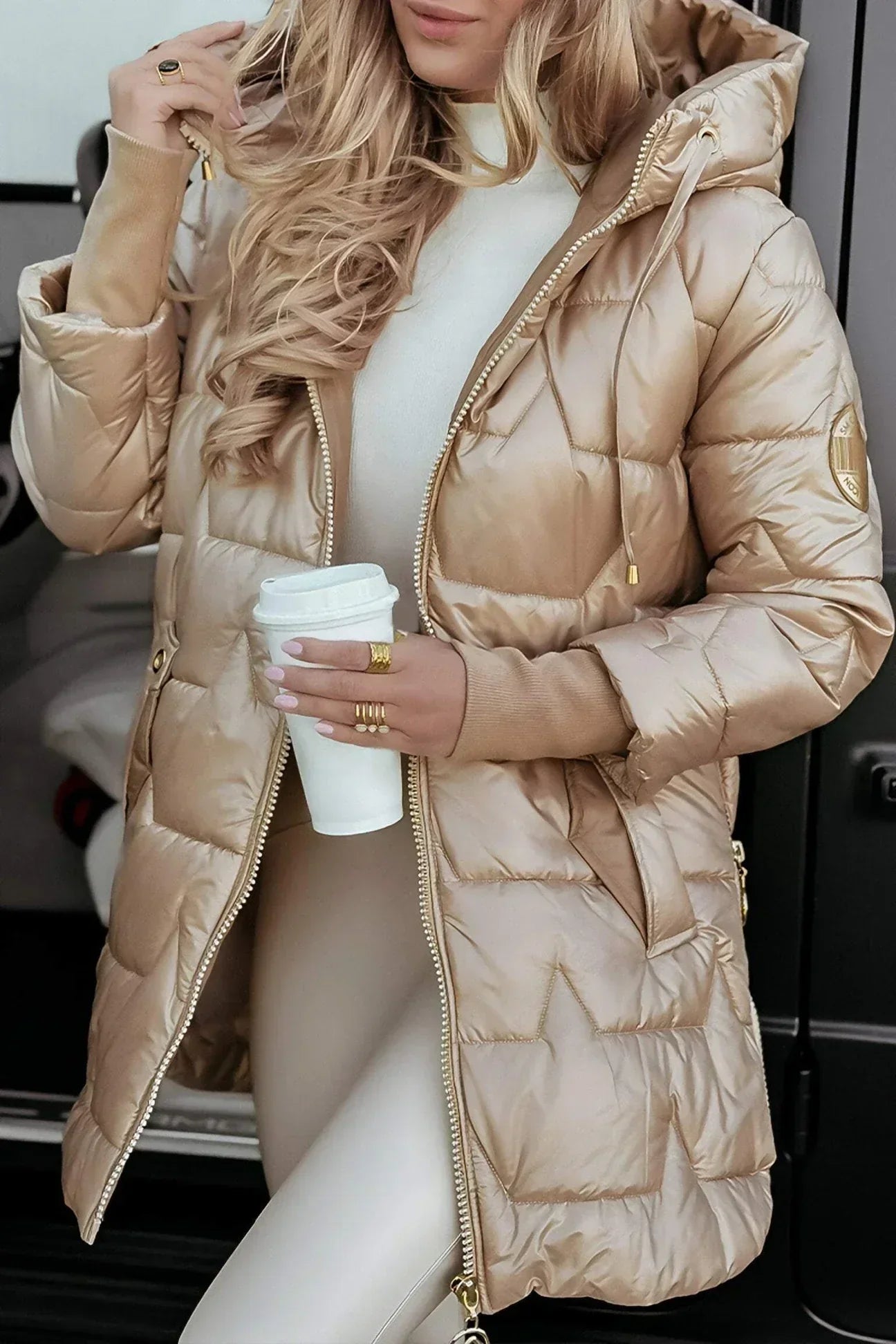Savrani | Elegante Winterjacke mit Glanzfinish