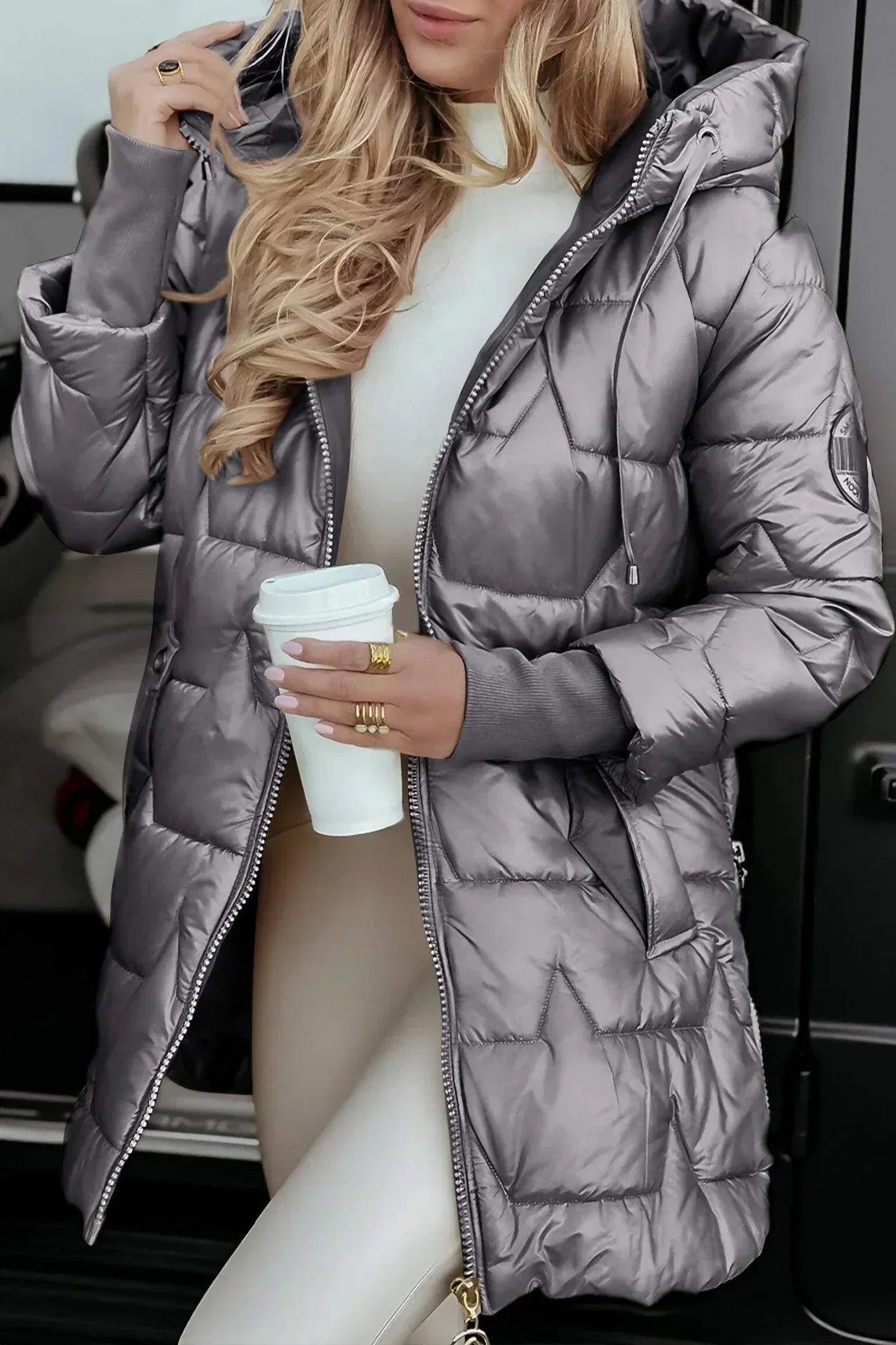 Savrani | Elegante Winterjacke mit Glanzfinish